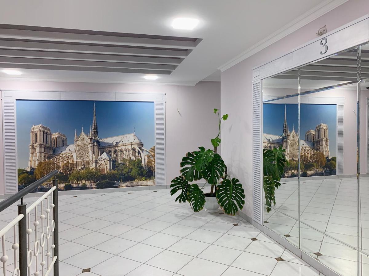 Апартаменти-Студія На Герцена Chernivtsi Exterior photo